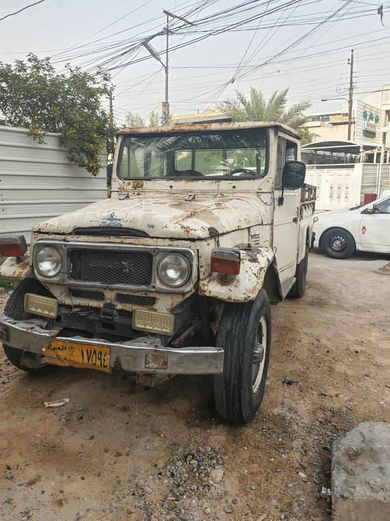 سلام عليكم لاندكروز نضيفه شغاله كير ومكينه خير من الله رقم ديالى راعيه ب ديالى بس ما اندله اتكفلك سرقه و عشائريا السعر ٢٥ و بيه مجال العنوان بغداد الغزاليه *********** بغداد, العراق
