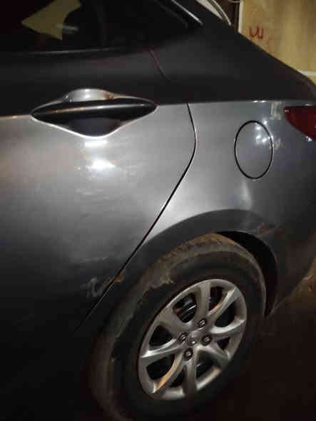 السلام عليكم اكسنت موديل 2017 حادثه موضح بسونار امريكي بيه بارد خفيف مثل ماوموضح بصوره دوشمه جديده تحويل ثاني يوم  السعر 95 بيه مجال شي بسيط العنوان بغداد حي اؤر 
***********
