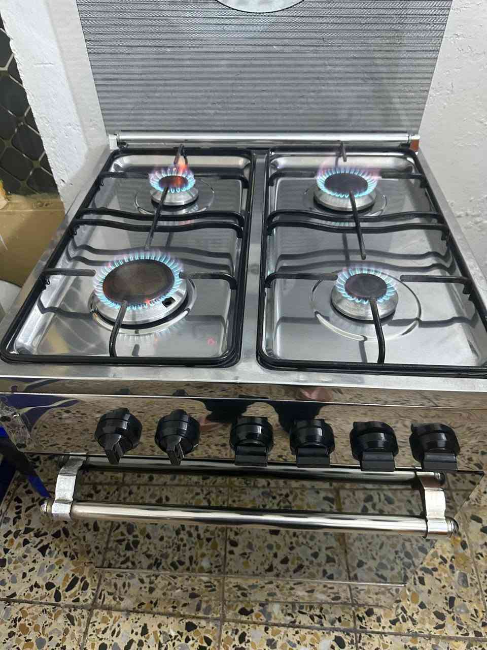 طباخ للبيع فرش مصري نظيف كلش سعر ١٧٥ ألف وبي مجال مكاني الشعب شارع الصحه


**إذا كنت صاحب هذا الإعلان وتريد حذفه لأي سبب، رجاءا أرسل رسالة إلى الدعم الفني**