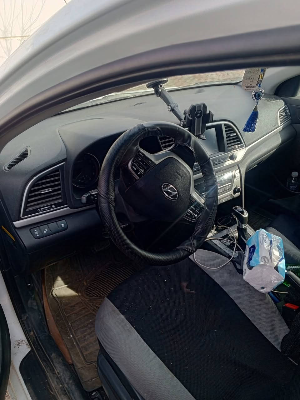 من رخصه الادمن سياره نوع النتره ابيض بغداد رقم انكليزي للبيع وارد كندي حادثهه خشم البنيد ومصلح بارد اشاير بالمري حساسات جانبيه وخلفيه سيار جديده اسبير منازل العنوان بغداد الدوره رقم الهاتف ***********. السعر. 135
