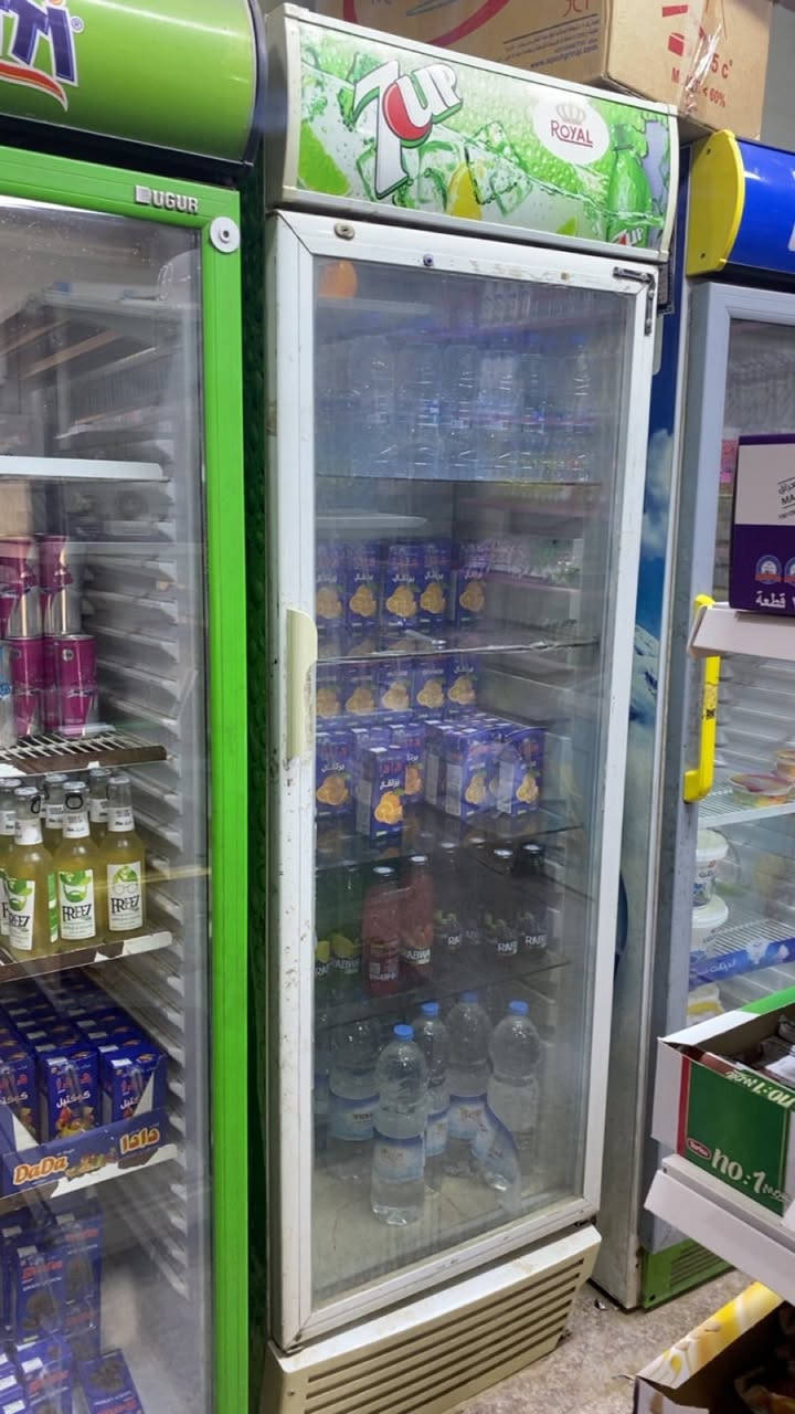 غراض اسواق للبيع مكاني كربلاء
برادات عاموديه عدد 4 
مجمده عدد 1 
سفينه عدد 1 
تحب تاخذهن كلهن تحب قطعه وحده انت بكيفك


**إذا كنت صاحب هذا الإعلان وتريد حذفه لأي سبب، رجاءا أرسل رسالة إلى الدعم الفني**