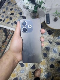 ابو اي 5برو • ٢٥٦ • شاشة مكسورة