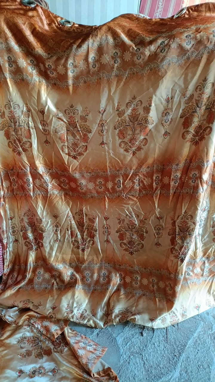 بردات حيل انظاف كلهم اب15 الف والشراي يتصل ***********    ***********
