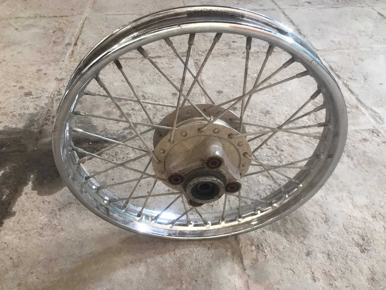 ويل خلفي للبيع سعر 25


**إذا كنت صاحب هذا الإعلان وتريد حذفه لأي سبب، رجاءا أرسل رسالة إلى الدعم الفني**