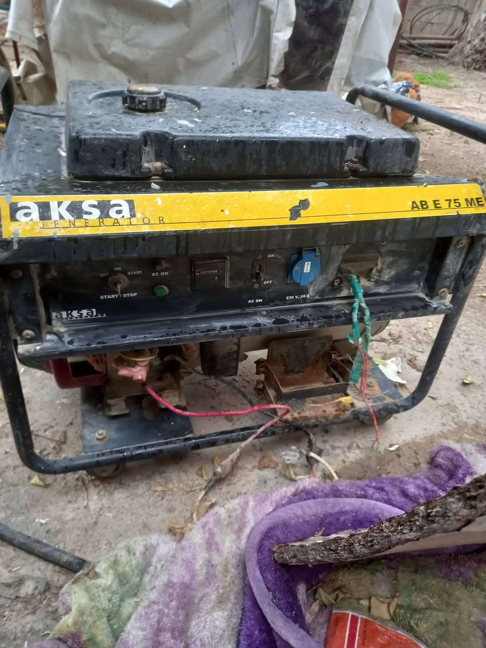 مولد اقصى ياباني شغاله السعر ١٧٥ العنوان بغداد 
*********** الرقم بيه واتساب
