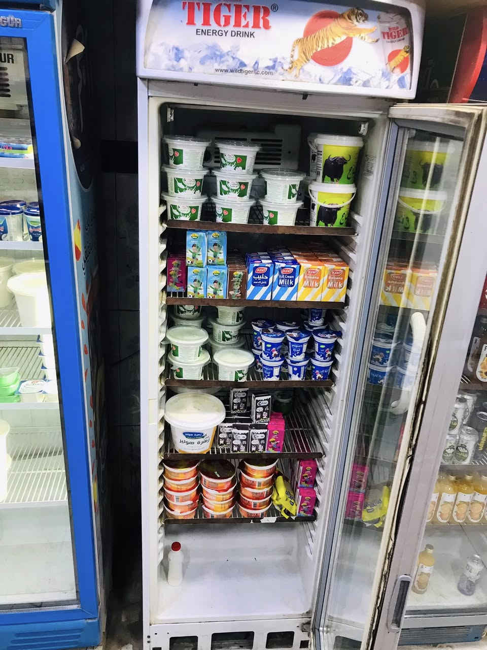 السلام عليكم ورحمة الله وبركاته
عارضات للبيع عموديات ٢

سعرهن 450 عارضات شرط التبريد ثلج مفولات 1 على ١ تاخذهن وتترحملي

وطرحية سعرها 400شرط برغي مامفتوح بيها عارضه تخبل
مكاني بغداد الشعلة قطاع الاول 
رقم الهاتف للأستفسار ***********
