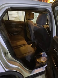 من رخصه الادمن سياره للبيع شوفر ليت تراكس موديل 2019 وارد امريكي سياره...