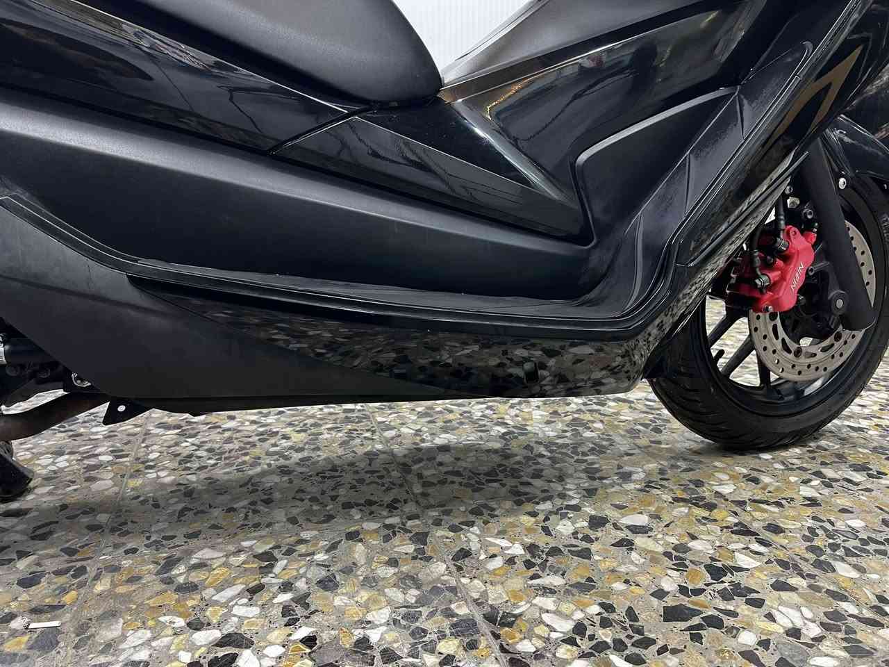 يالله السلام عليكم شباب متاح فورزه صفر12 الون اسود ملكي الدراجه رمبه رمبه شباب مكفوله كفاله عامه من صبغ من كلشي مكينه كلجات بلكارتون تدفئه بليدات  جهاز جيبي اس بيها بس يتبرمج يشتغل طبيعي الدراجه ماشيه31 للبيع فقط بدون اي مراوس مكان الدراجه بغداد مدينه الصدر للأستفسار ***********
