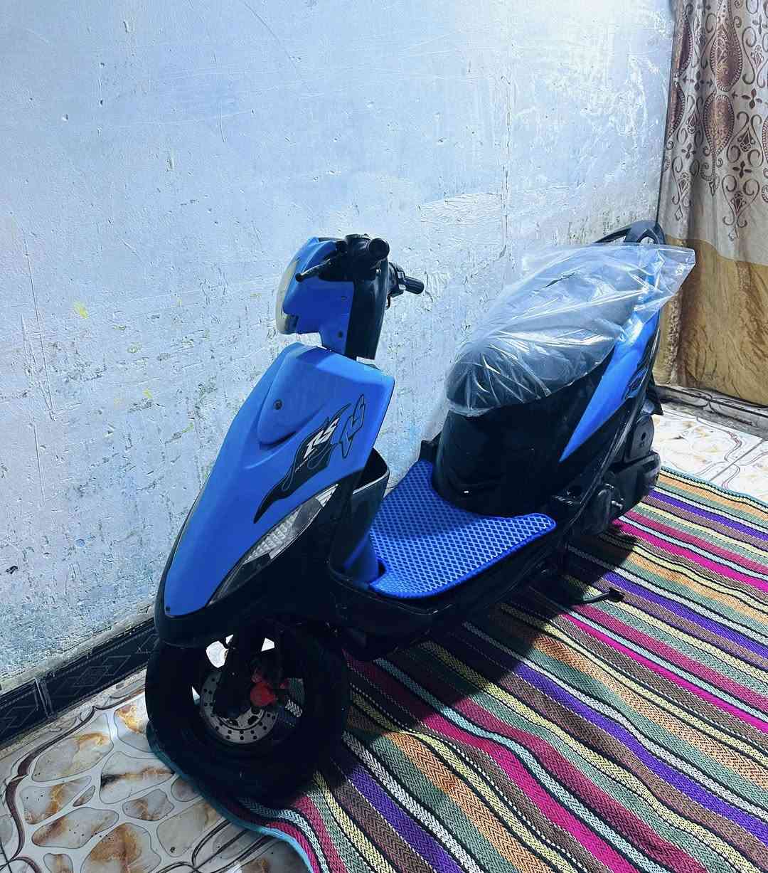 ماكس عدله دراجه رمبه كلها بلاديه ختم واحد بس كفر تجاري ناعمه ماتتسمع مفتوحه بس ربل ولف افحص وين ماتريد جيب وياك ١٠ فيتريه كهربائيات كلها شغاله سلف اشاير سكنات لايت زنون عالي ناصي بك لايت دراجه مرتبه سعره ٦٢٥ مجال بسيط مكاني كزيزه 
رقمي ***********
