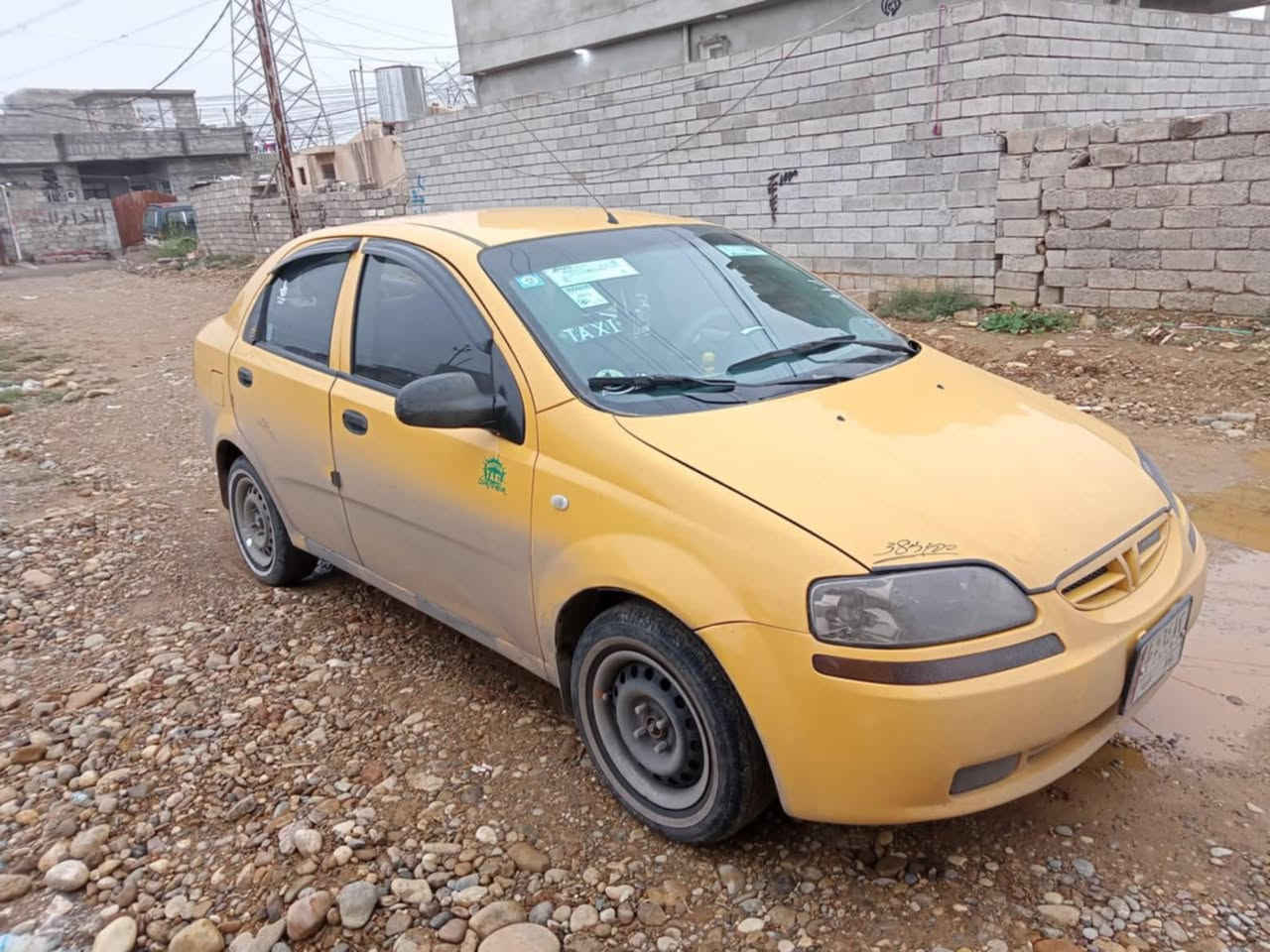 أفيو موديل ٢٠٠٦للبيع تفاصيل سياره عل مخابره ***********
