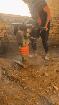 يوجد حادله قفاز محرك كاز ومعروف الكاز القاط الواحد بالحدل يعادل ٤قوط ب...