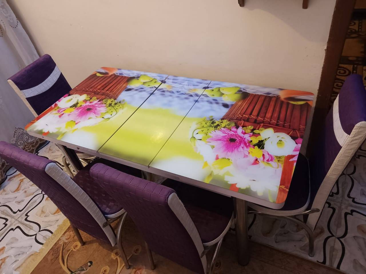 السلام عليكم غراض بيت مستخدمه قليل كلمن وسعره ب صوره ***********
