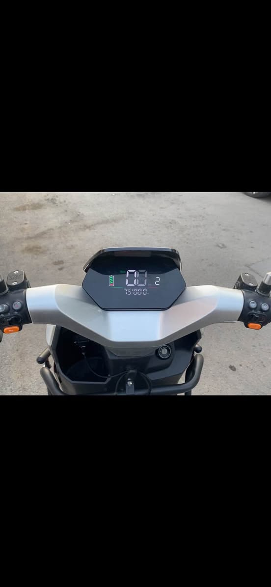 دراجه شحن نوع أباچي سمول  سمول 6 بطاريات مسطره ملف 2500 وبعد 32 امبير  المشيه الوحده توصلك 70 كيلو وبيهة 3 سرع بريك امامي خلفي دسك ونظامABS لا يت عالي ناصي عدسه مثبت سرعه ملف نحاس اصلي السعر 800 الف وبيهة مجال بسيط المكان شارع فلسطين  الرقم *********** واتساب
