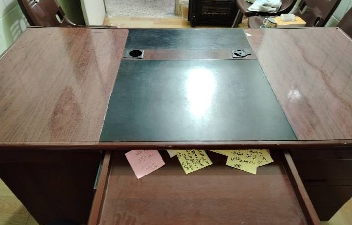 ( ميز مكتبي ب ٥٠ / سبورة كبيرة ب ٤٠ /مبردة مروحة ب٥٠)  مستعملات.


**إذا كنت صاحب هذا الإعلان وتريد حذفه لأي سبب، رجاءا أرسل رسالة إلى الدعم الفني**