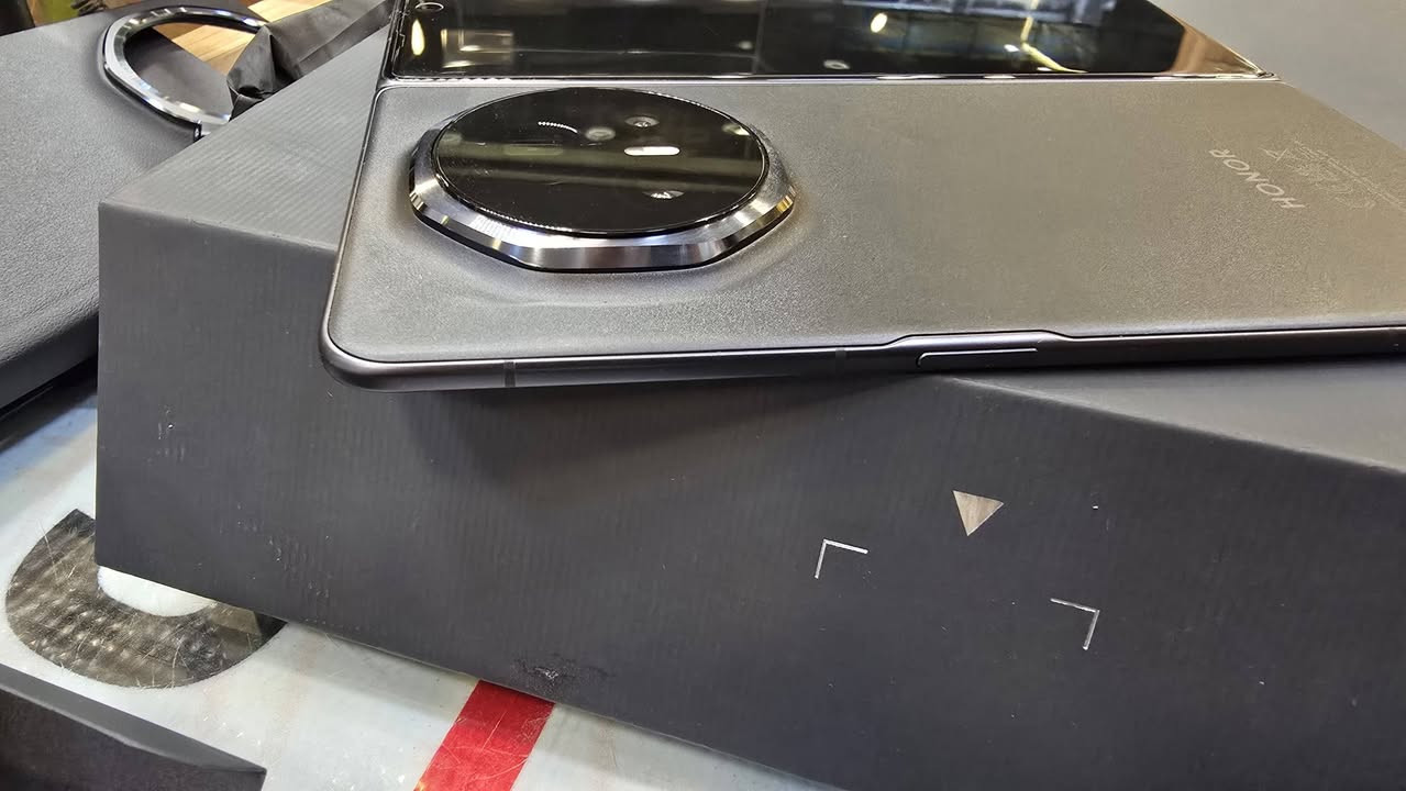 هونر ماجك V3 ذاكره 512 جهاز جديد استعمال يوم واحد فقط

 بيع او مراوس 
العنوان ديوانيه شارع المصورين مكتب رويال للاتصالات رقمي للاستفسار ***********
