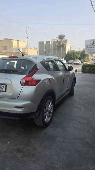 حادث جامغ امامي فقط
مصبوغة حزام اثر جراد
- شاشة
-كاميرا
-لايت زنون عالي ناصي جديد، بروجكترات جدد
-صدر جديد
-تايرات جدد
-دسكات، فلنجات جدد
-تبريد ثلج
-كير جديد
-المكينة محتاجة ادامة موجوده صورة من فحصتهة جهاز
السعر : 85 ورقة 
مكان السيارة بغداد حي الجامعة
للتواصل: *********** بغداد
