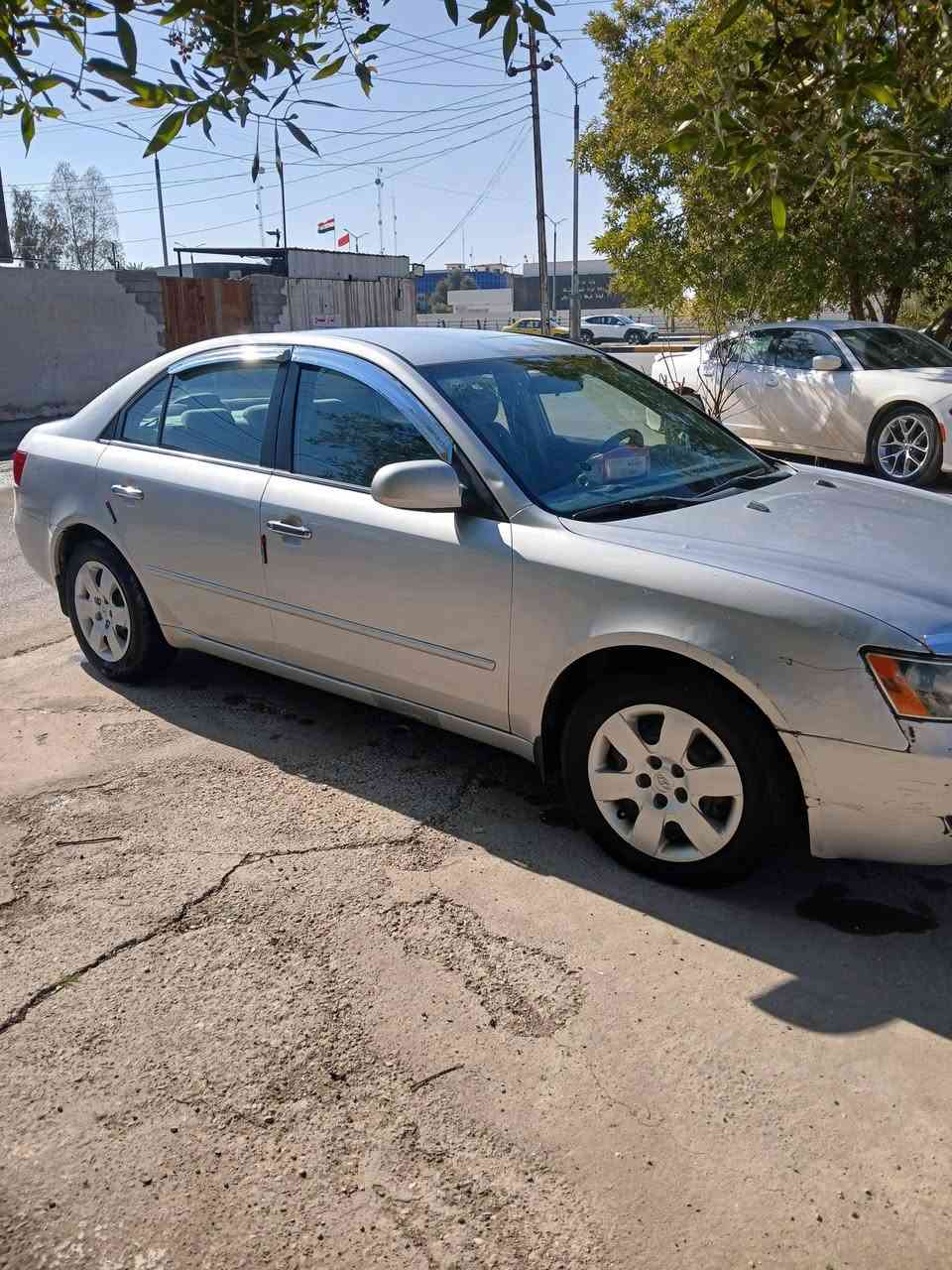 السلام عليكم سوناتا 2008 سياره بيها مكانات صبغ ليبل واحد وارد أمريكي بدون دواخل سنويه لل 27 تفاصيل أكثر عل رقم ***********
