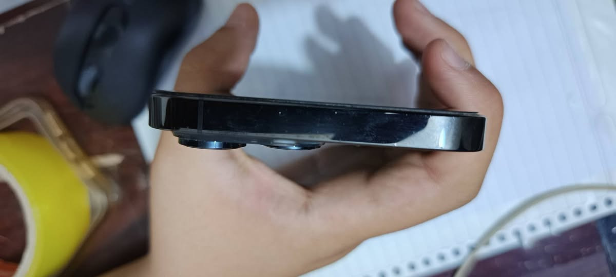 ايفون 14 برو ماكس  شرق اوسط ذاكره 256 لون اسود كامل ملحقات بطاريه 77 الجهاز مامفتوح 
السعر 850 الف


**إذا كنت صاحب هذا الإعلان وتريد حذفه لأي سبب، رجاءا أرسل رسالة إلى الدعم الفني**