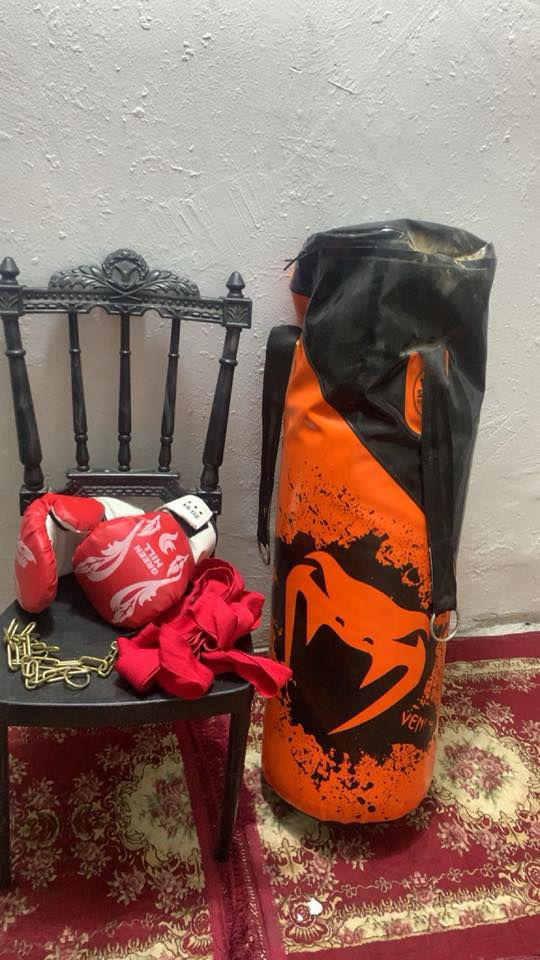 سلام عليكم جيس ملاكمه وجفوف ومعاصم وزنجيل مستخدم شهر واحد رقم *********** السعر ٤٠ وبي مجال بصيط
