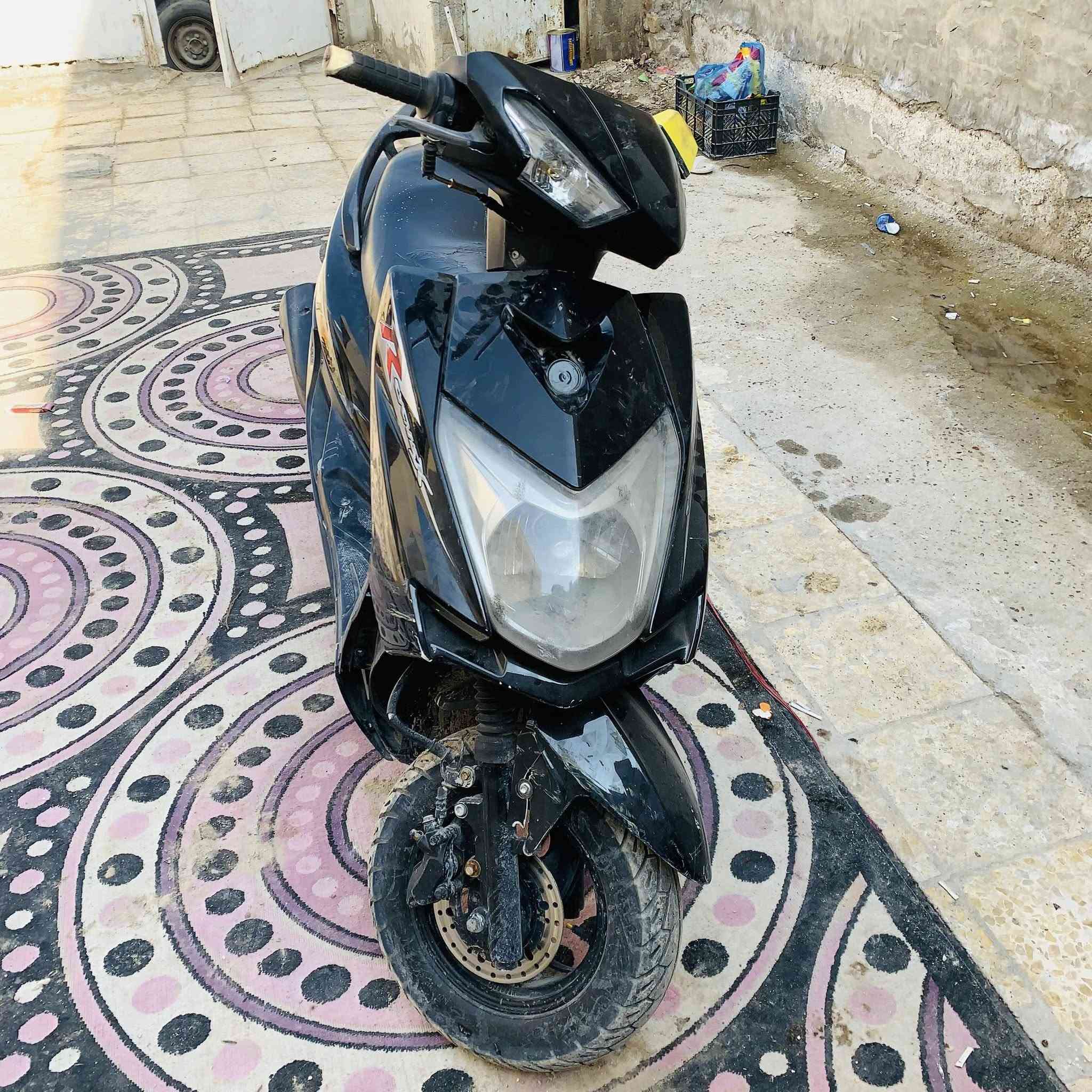 سلام عليكم دراجه سكنز محور محرك ماكس ياباني شغاله سلف وهندر شلعه ومعدل بيها نقوصات بسيطه سعرها ٣٠٠ وبيها مجال بسيط مكان حله بكرلي


**إذا كنت صاحب هذا الإعلان وتريد حذفه لأي سبب، رجاءا أرسل رسالة إلى الدعم الفني**