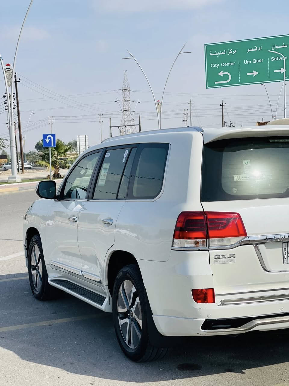 السلام وعليكم لاندكروز للبيع مـديل2018 السيـارة مكينة8 السيارةفئـة وايت ايدشن السـيارة كفـالة رقـم بغداد تحويل ثاني يـوم رقم الهـاتف:***********مكان السـيارة بصـرة.
