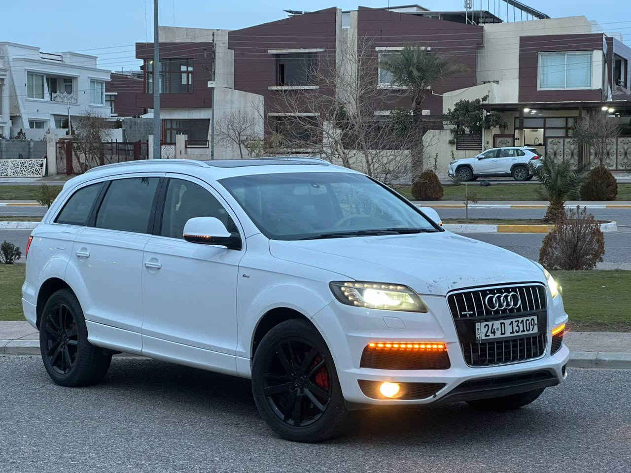 للبيع او مراوس برقم شمالي فقط

اودي Q7 S-line Quattro 2012 فول مواصفات ١/١

خليجي وكالة شركة سردار ضمان دولي بصمتين
-----------------------------------------
مكان🌆: اربیل   

سعر💵: 128 ورقة بي مجال قليل

هاتف☎️ /// *********** يوجد واتس اب
-----------------------------------------
محرك سته سلندر V6 3.0Lسوبر چارچ بنزين

گير و محرك بشرط ما مفتوح 
-----------------------------------------
سيارة حيل حلوة للامانه جديدة ماشالله

سيارة مكفولة بدون صبغ فقط بيها كم مكان بارد صغار
يوجد سونار للسيارة

----------------------------------------
مواصفات
{ 5 بصمة - دبل پانوراما - رادار - داخل بيجي - صندوق كهرباء - ٣ پردة - ماوس - ٧ راكب - كشنات تدفئة و تبريد - كشنات جلد - كشن و ستيرن كهربا و خزن - سيدي بوكس - تبريد مركزي - كامرة خلفية - حساس خلفي و امامي - لايت ليد - ڤوليوم - تحديد سرعة - وبعد هواي كلش مواصفات متخلص )
------------------------------------------

سنوية ورقم جديد تحويل غرامة بشرط

سيارة شرط بدون نواقص گير و محرك و حدادية وكهربائيات كله بشرط أربيل, العراق
