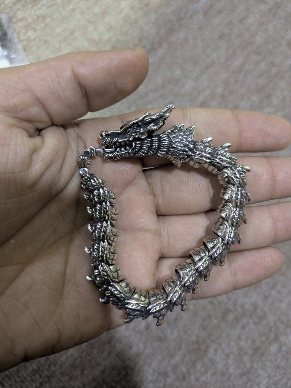 سوار تنين 🐲 بهل جمال اليفيدة ينطينا بي سعر وياخده


**إذا كنت صاحب هذا الإعلان وتريد حذفه لأي سبب، رجاءا أرسل رسالة إلى الدعم الفني**