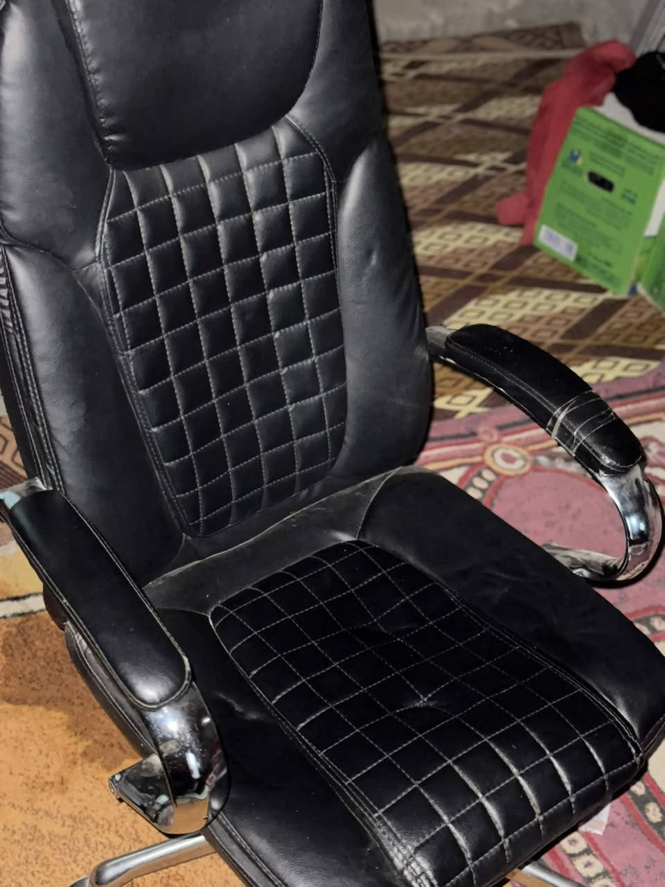 سلام عليكم
شباب عندي ميز +كرسي + يوبس +كيبوردات + سماعتين +ماوسين 

سعر ميز ٣٠

سعر كرسي ٣٠

سعر يوبس أوف لاين ٥٠ بطاريته تعبانه لىن صالي هواي تاركه 

كيبورد ميكانيكي صغير ١٥ 

كيبورد وماوس الابيض سعر ٢٠ 

الماوسات سعر ١٠ 

سماعتين سعر ٢٥

الأسعار قفل 

مكاني سبع قصور شارع 20 

متواجد فقط واتساب ***********
