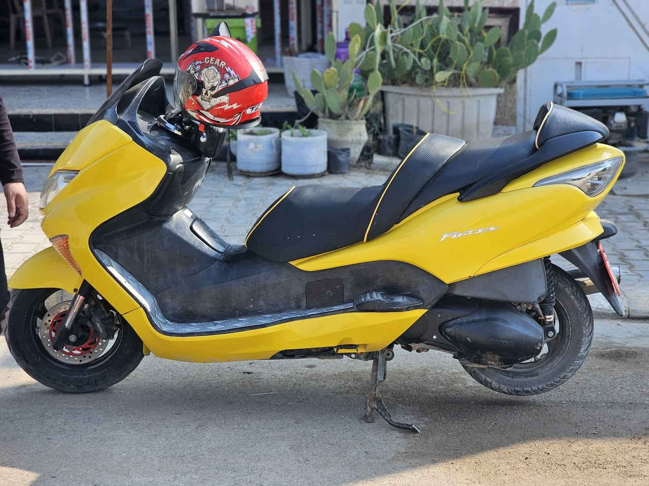 السلام عليكم فورزه 08 الدراجه نظيفه كله على وضع البلاد  مكاني كوت  رقمي للتواصل ***********
