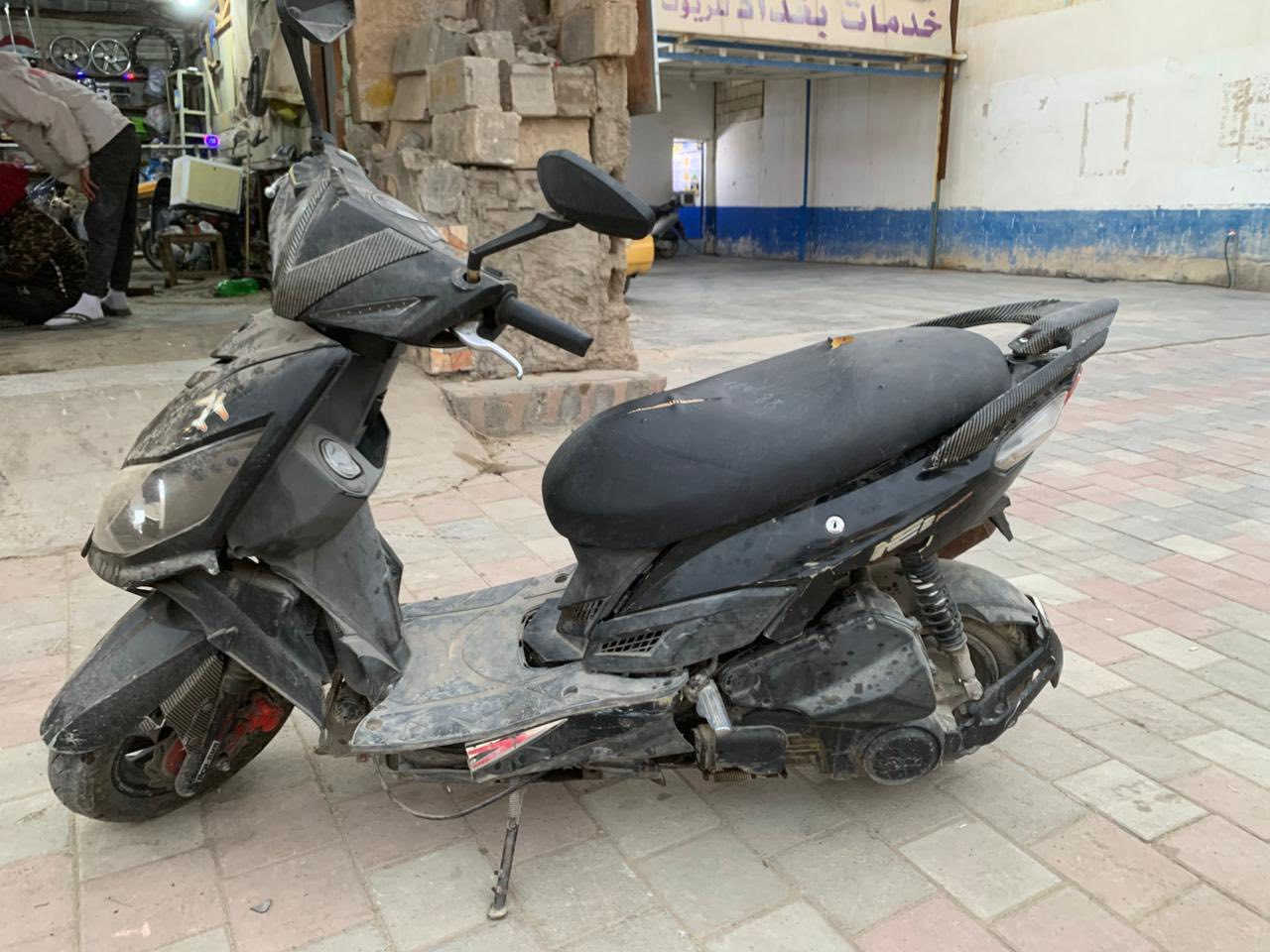 للمراوس مكينه تخبل بس كشره يرادله باتري جديد ***********
