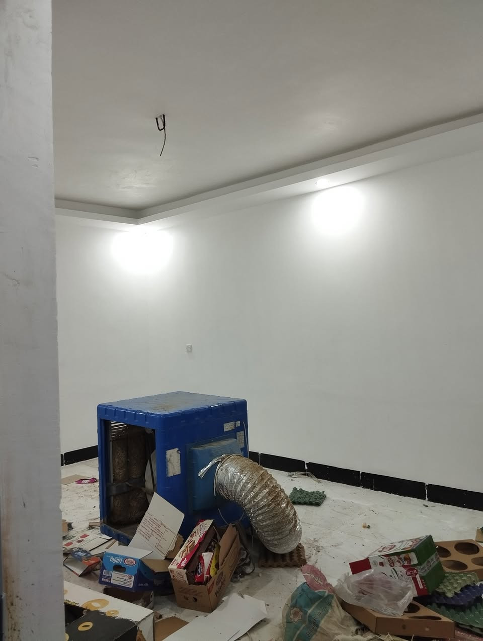 مكتب الحمزة للعقار
للبيع دار طابق واحد بناء جديد سند زراعي مساحه 185م خلف محطة تعبئة الأنصار السعر 50 مليوني بي مجال للاستفسار ع رقم المكتب أو ع واتساب 
***********
***********
