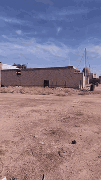 قطعه للبيع في حي المختار مساحه 350متر وجه 17ونص نزال 20 طابو صرف زراعي قرب التكيه وجامع الباسط جميع الخدمات متوفره مدارس ابتدائية ومتوسطه وبنص السكن شارع 10متر سعر القطعه 42وبيه مجال ***********
