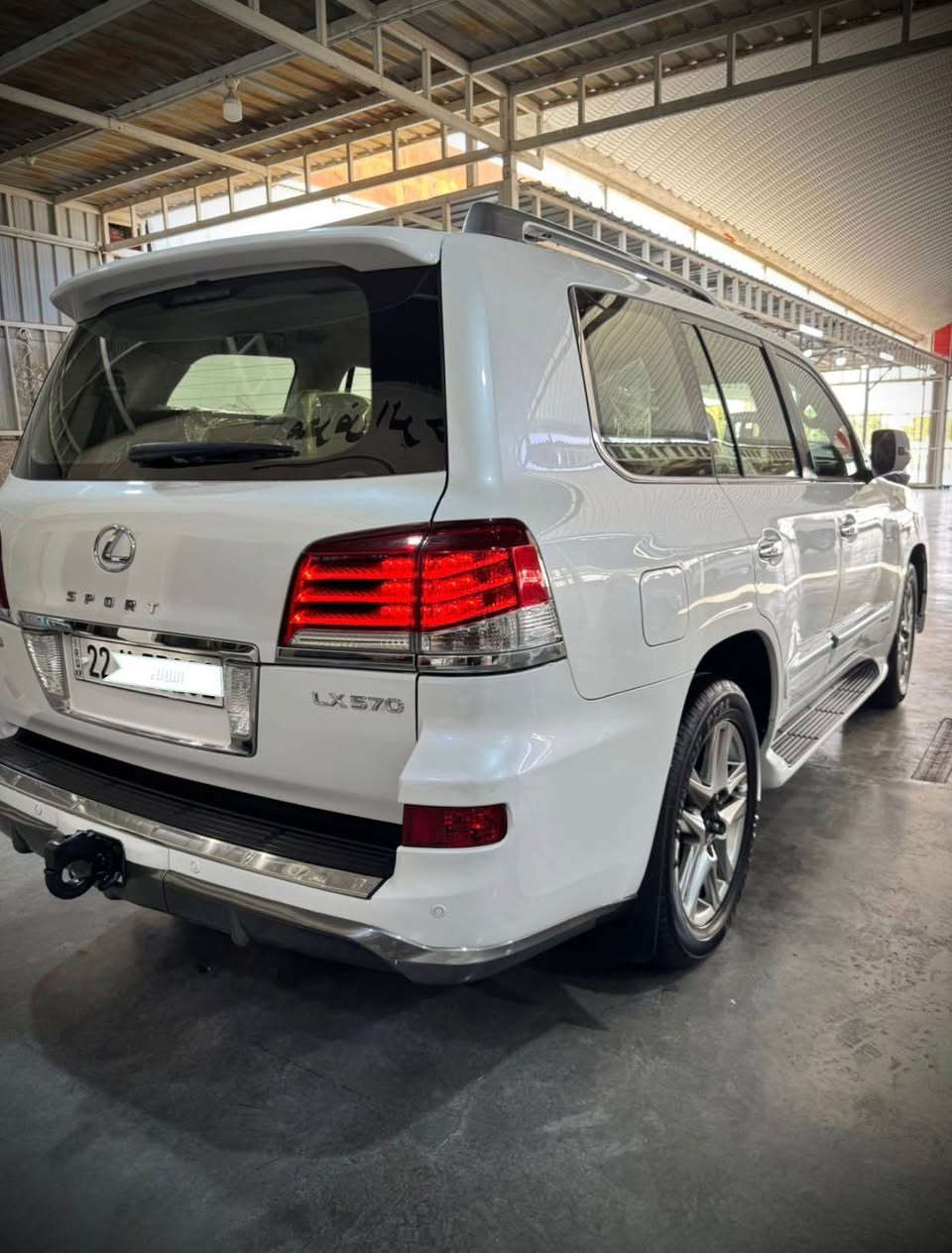 سلام عليكم لكزز سبورت موديل 2013 LXبريمي اصل السياره مكفوله كفاله عامه من كلل نواحي  يعني كلين تايتل  رقم هاتف ☎️ ***********
مواصفات السياره Lx sport
داخل قرميدي 
سمعات ايتفون بلادي شركه ويا
بصمه ترحيب
نظام مانع تزحلك
ورقه بيانات 
كراسي كهرباي + خزن + تتفيه تبريد 
شاشه خلفيات دفيدي 
كامرات سستم 360+ 5كامرات
ثلاجه  
ثلاث مقاعد 
تبريد مركزي 
لايتات Led  زينون  
خزينه 
هواء مزدوج
نظام قياده Eco +sport
 مرايات كهرباي 
مرايات شفط اوتو
شفتات استيرن سبورت
رادار خلفي اوتو ستوب
فتحه بل سكف سلايت روڤ
سياره ماشيه155km
صندوك شفط  
جكات تنزيل + تعليل
بعد اهوايه مواصفات السياره فول فول فول واحد هزه رقم سنويه كله جديد بسمي لحد 2030 السياره جديده مكان سياره بغداد استفسار رقم هاتف  ☎️ *********** بغداد, العراق
