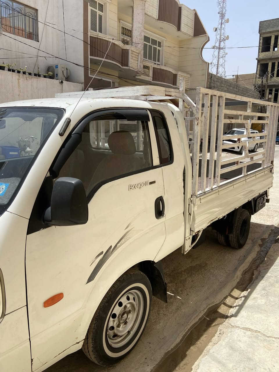 بنگو 3 مكينه ستاركس 3000 مكينه + گير مكفولات تخم تاير جديد اي نقص ماكو بس ستر الله السياره مال جناي وبأسمي شخصين لا بسم فلان ولا علان  السياره رايديها 77 ورقه والشراي لايجي وحده يجيب فيتر وسمكري وياااا واني حاضر رقم صاحب سياره ***********
