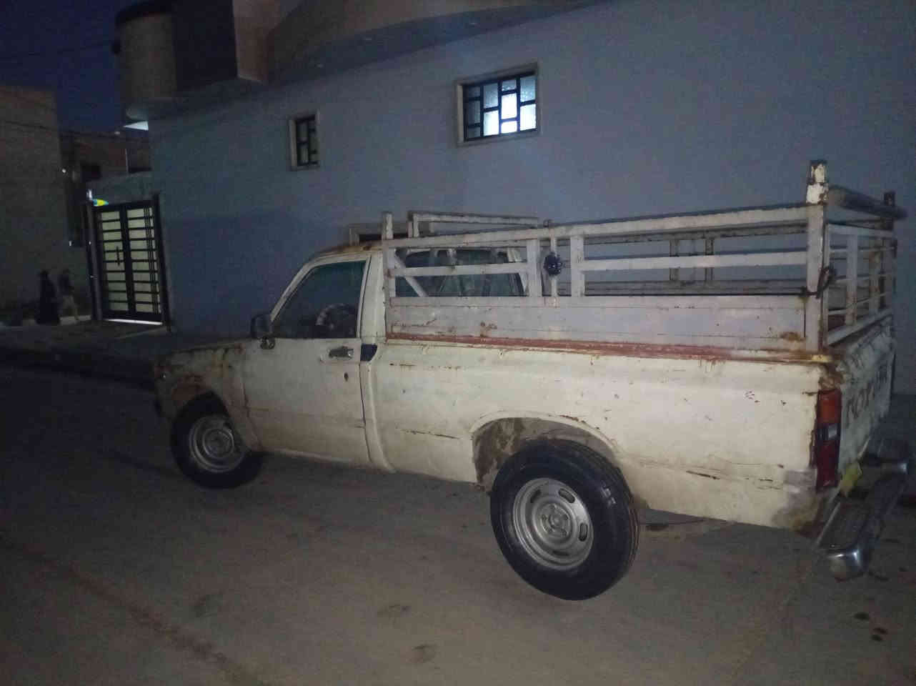 السلام عليكم بكم موديل 80كربون بانزين مكينه بيه اثر تبخير كير شرط سياره نضيفه مل جنيه ويرمنيه كله شغاله سياره كدام العين ماء بيه قطرت اخياس و كشره نضيف بس يردله بخه جماليه شرط التحويل مكان موصل حي المامون السعر 21وبيه مجال الطيبين رقم الهاتف ***********
