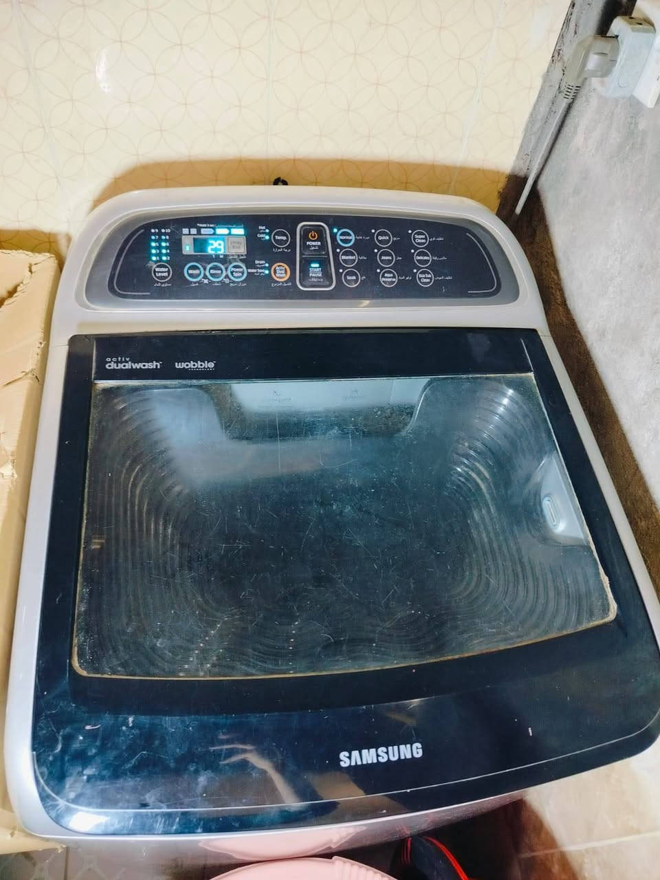 غساله اوتوماتيك سامسونك شغاله ومداخله تصليح ونضيفه للبيع سعر ٢٥٠ وبيه مجال قليل كربلاءالبوبيات ***********
