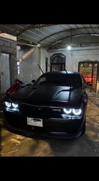 جالنجر SXT • وارد كندي • ٦ سلندر ٣٦٠٠