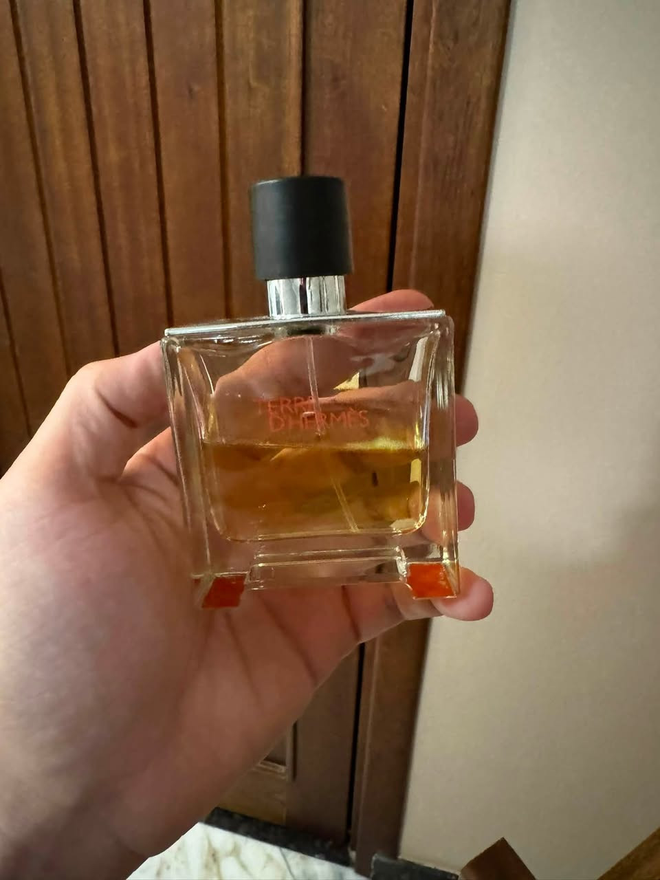 مجموعه عطور مختاره للبيع اصدارت قديمه ***********
