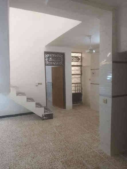 مشتمل 100متر على ساحه الشويلات البيت جاهز استلام فوري البيت فارغ حالياً 
السعر 55مع المجال
‏‪***********‬‏
