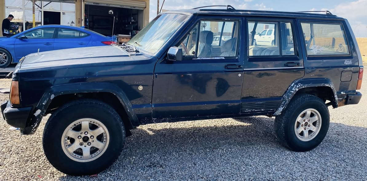 جيب شيروكي1991
***********
