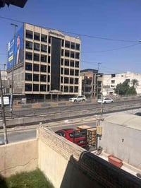 بيت تجاري للإيجار قرب جسر الربيعي الاتصال ٠٧٩٠١٩٧٦٧٢٧