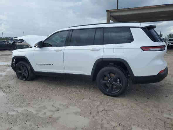 شـــــــــــــــــــركة مـــايباخ 
بأدارة علي عباس الخُزاعي 
وجهتك الأولى لأستيراد وتصدير السيارات

جيب كراند شيروكي موديل 2025
لمتدد سبعه راكب شغاله شواصي مكفوله حاليا بدبي
واصل للبصره مصلح وجاهز بسعر ب245  قفل بدون كمرك 
يمكن ادخالها بكتاب شهداء

الديوانية . حي الجزائر . شارع البستان
📞 *********** 
📞 ***********
