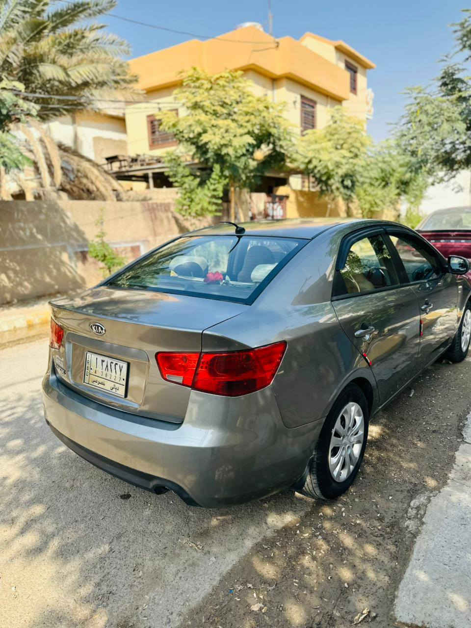 كيا فورتي 2013
لون نفطي 
تدفئة تبريد بلاد 
ظرر دعامية خلفية 
بدون صبغ سيارة حلوة ونظيفة وبسمي رقم ديالى مشروع وطني  سيارة اقتصادية وحلوة 
اخواني مكلف بلنشر
للتواصل مع صاحب السيارة  ***********
السعر 108$ 
مكان السيارة ديالى دلي عباس بلاد, صلاح الدين
