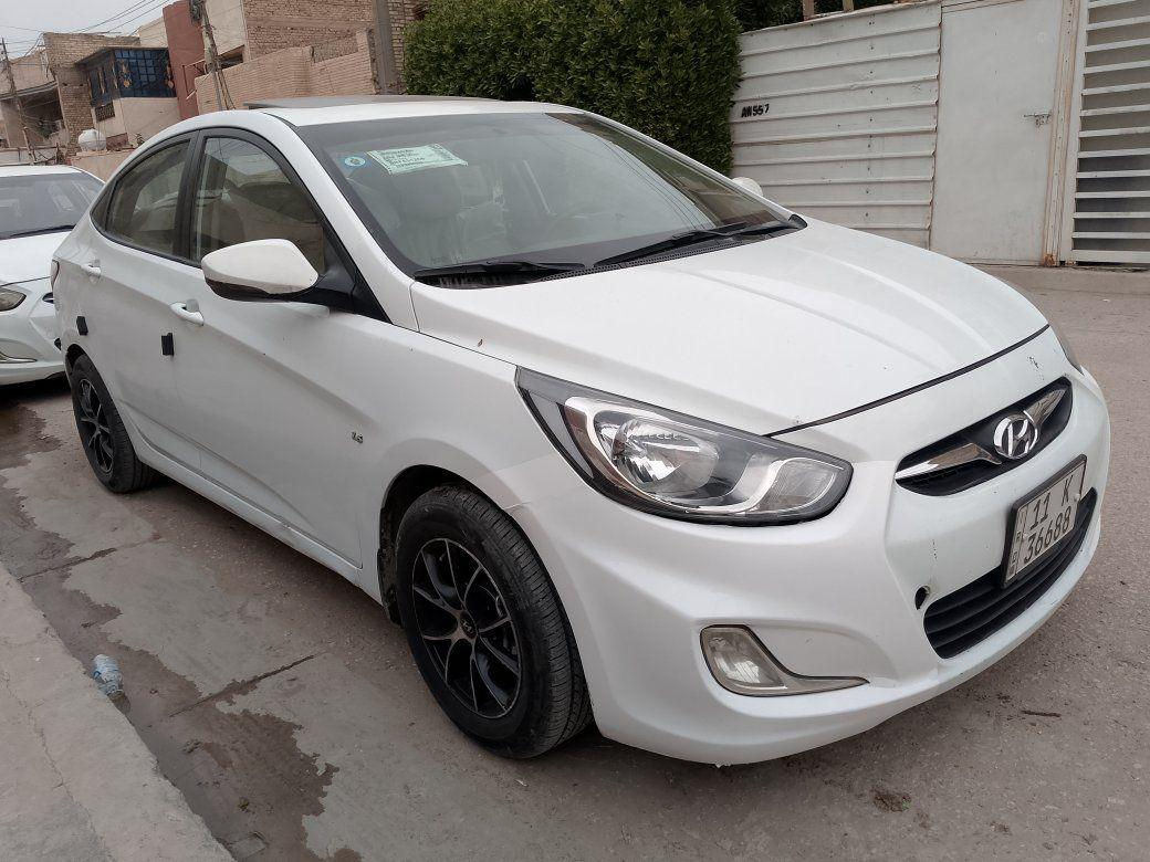 اكسنت 2012 بلو فول 
مكفولة بدون ضربه ولا صبغ محرك كير تبريد شركه
بسمي 
سعر 100 بيه شي بسيط لشراي
*********** بغداد, العراق
