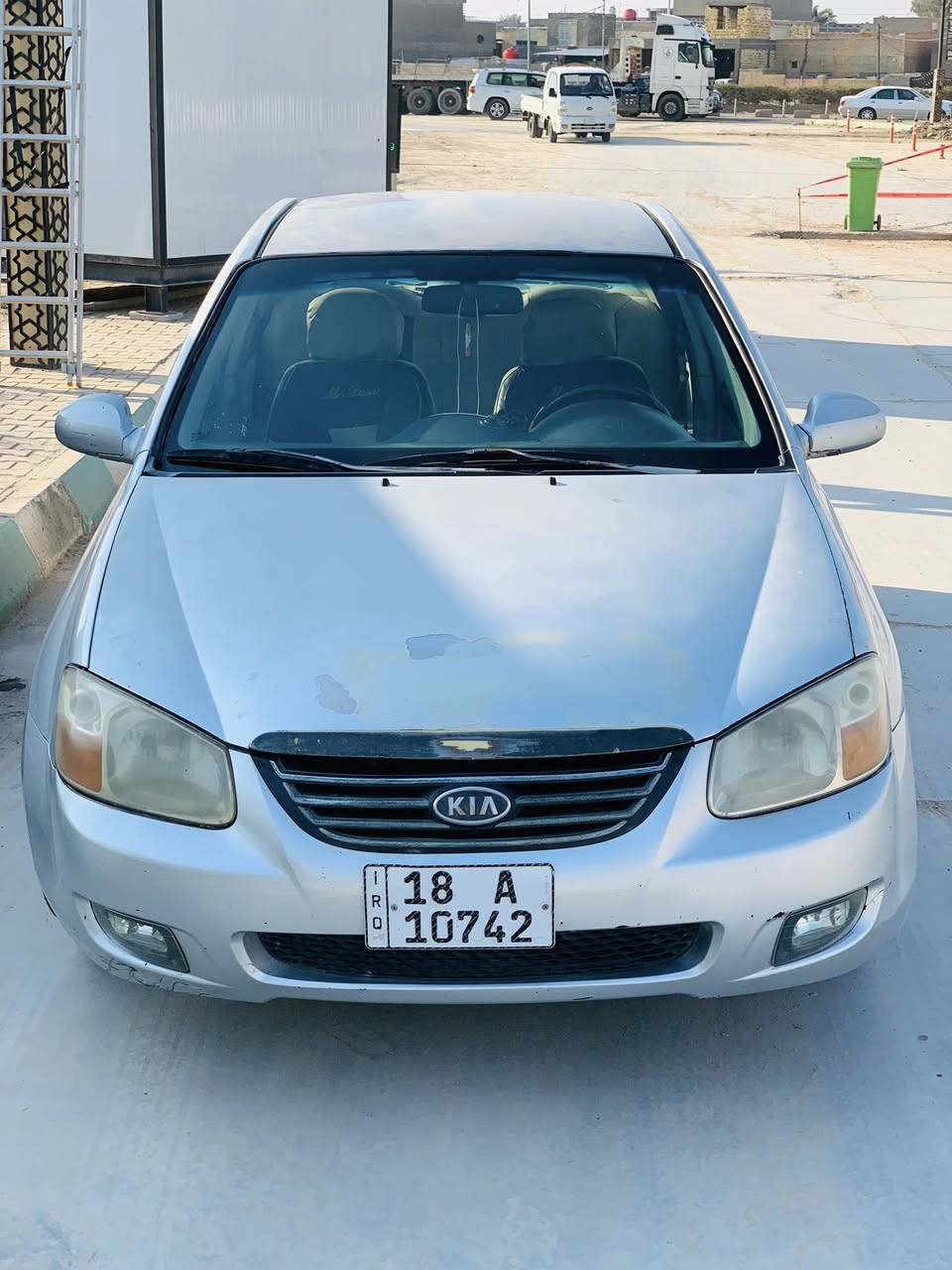 سلام عليكم للبيع كيا سيراتو 2007
مكينه1600 تبريد تدفئه حداديه جديده سياره ماعايزه شي
السعر 68وبيها مجال مكانها بابل الكفل رقم كربلاء بسمي 
الاستفسار اتصال***********
