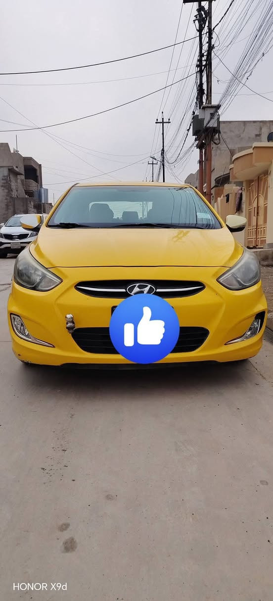 اكسنت 2017
رقم نينوى الماني 
سنوية صارلها 4 اشهر ساقطة
تحويل مباشر 
محرك gdi بي رخاوه 
كابون بانزين 
ضرر بوند وجاملق 
بيها تلقيطات بسيطه مال تكسي
السعر 94 وبيها مجال للطيبين

***********
