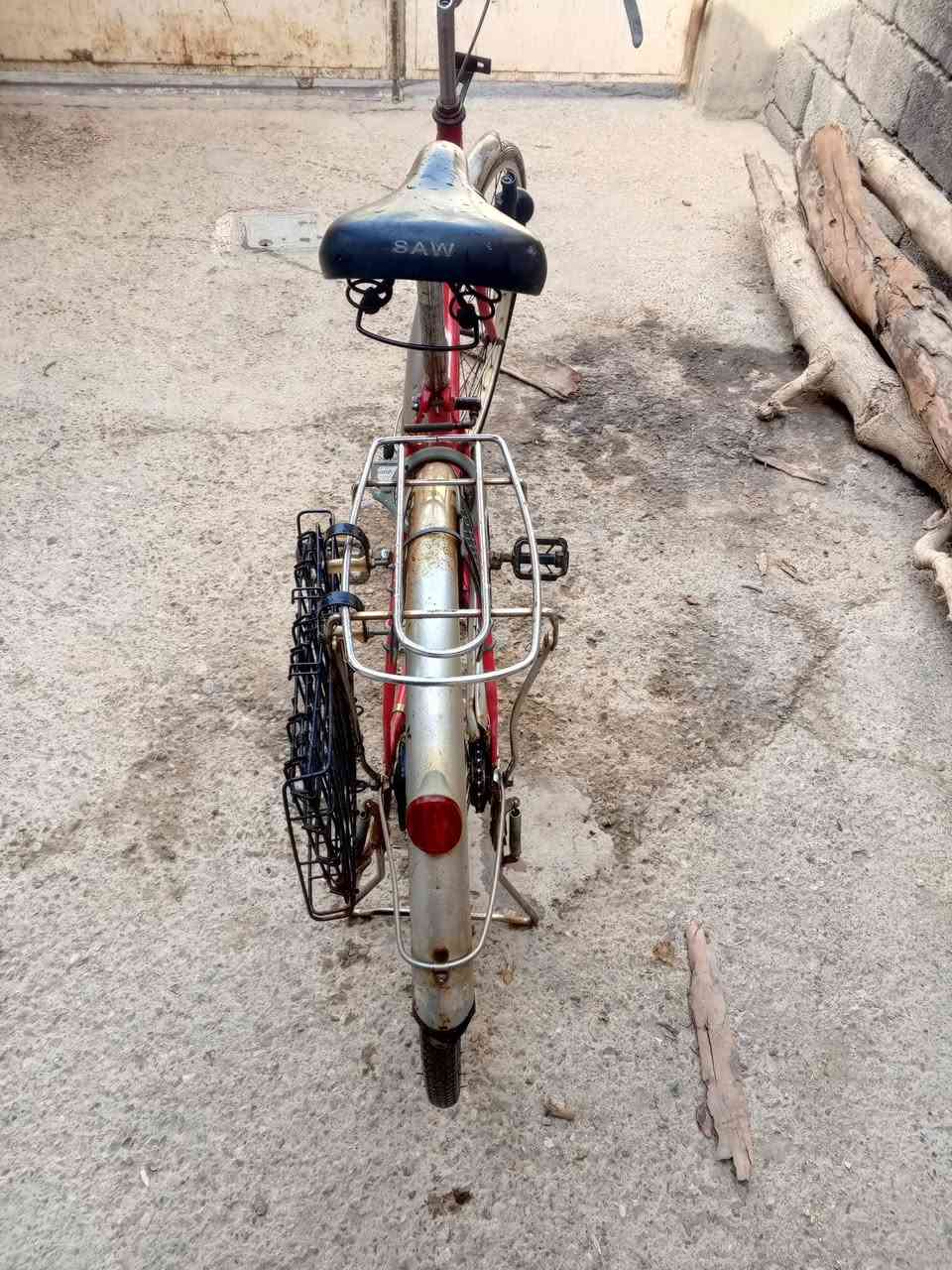 السلام وعليكم بايسكل للبيع السعر 50 وبي مجال الاتصال على الرقم ***********
