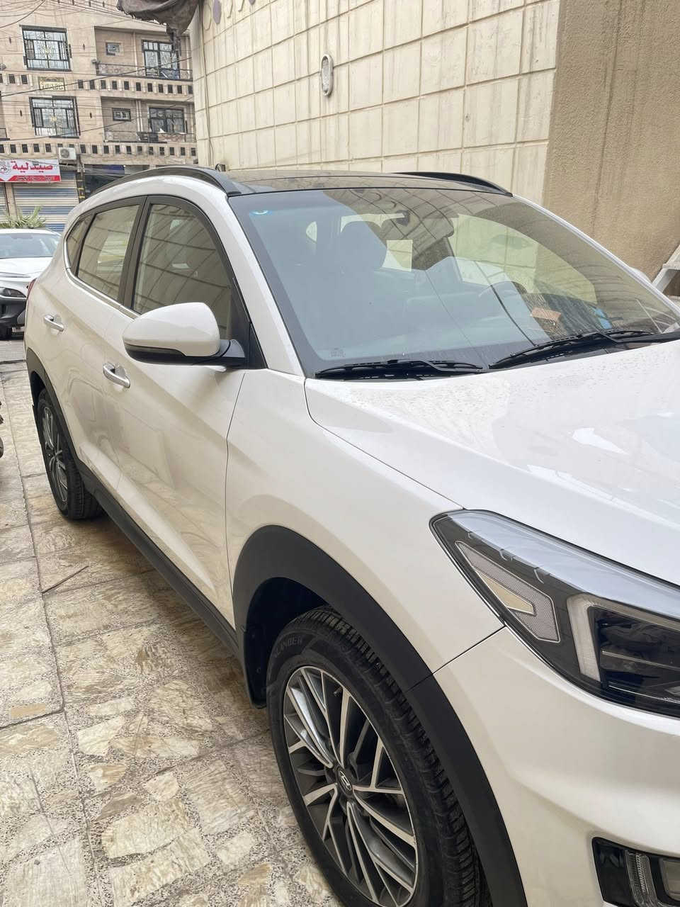 للبيع هونداي توسان خليجي موديل 2019 ماشية 65 الف  ، فول مواصفات 1/1 .
السعر / 205 
الرقم / ‭٠٧٧١ ٣٩٦ ٨٧٢٠‬
العنوان / الكاظمية.
