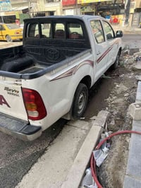 فلاونزه موديل 2006 محرك كاز مابيها حار ولا تبديل محرك وكير وحداديه فوق...