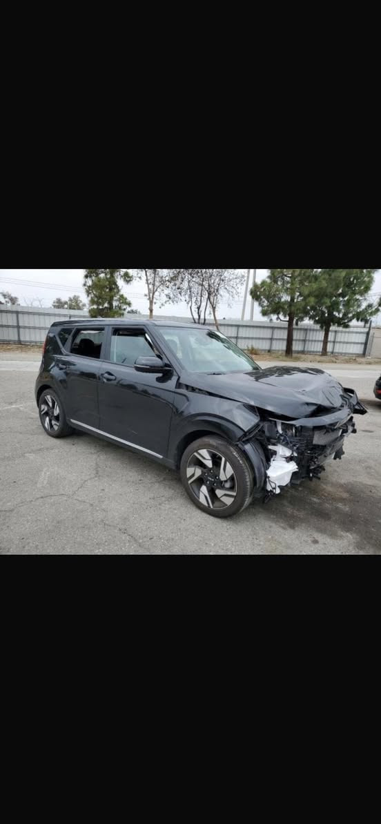 السلام عليكم

KIA SOUL 2023 GT_LINE 

مرقم بغداد بأسمي الرقم الجديد الدولي
المواصفات :فول

-فتحة سقف

-رادار امام
-رادار خلفي 

-رادارت جوانب

-تشغيل عن بعد

-بصمة  

-ستيرن جلد حرف D 

-مكينه 2000 دوش المرغوب 

-وختم Soul 

-ويل oكب كروم 

-اشارات بالمري 

-شحن لاسلكي 

-سستم صوت  

-شاشة كبيرة

 -كامره  حساس 

-انظمة قيادة (SPORT,NORMAL )

فول تحكمات ستيرن 

السعر:165

مكان السيارة بغداد الشعب 

للاستفسار اكثر الاتصال ***********
